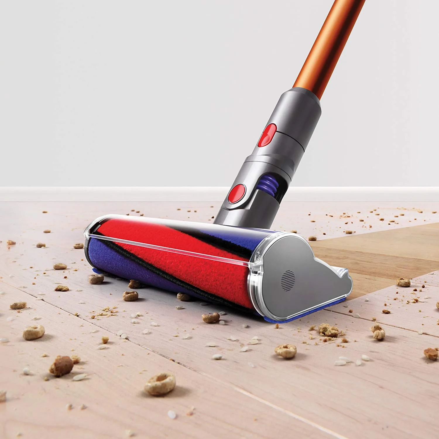 Dyson V10 Absolute vacuum image 3